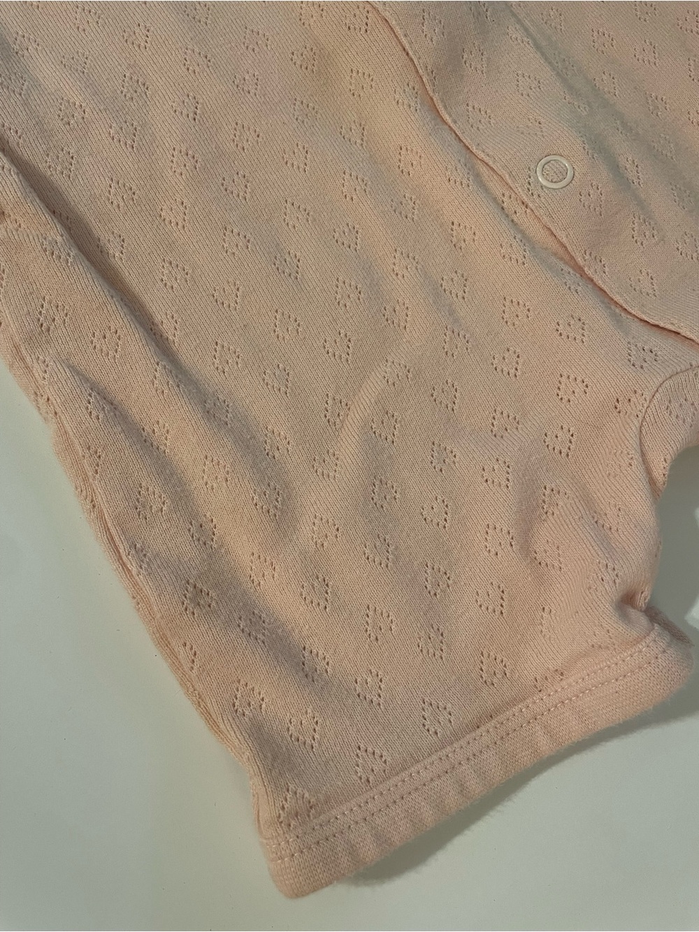 H&M 100% Organic Cotton Soft Pink Heart Eyelet Baby One-Piece Romper - Picture 6 of 9